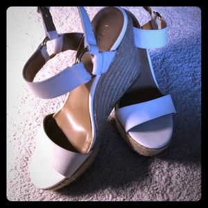 Size 8 1/2 White Wedges